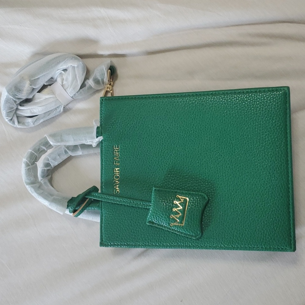 NWT Savoir Faire Handbag